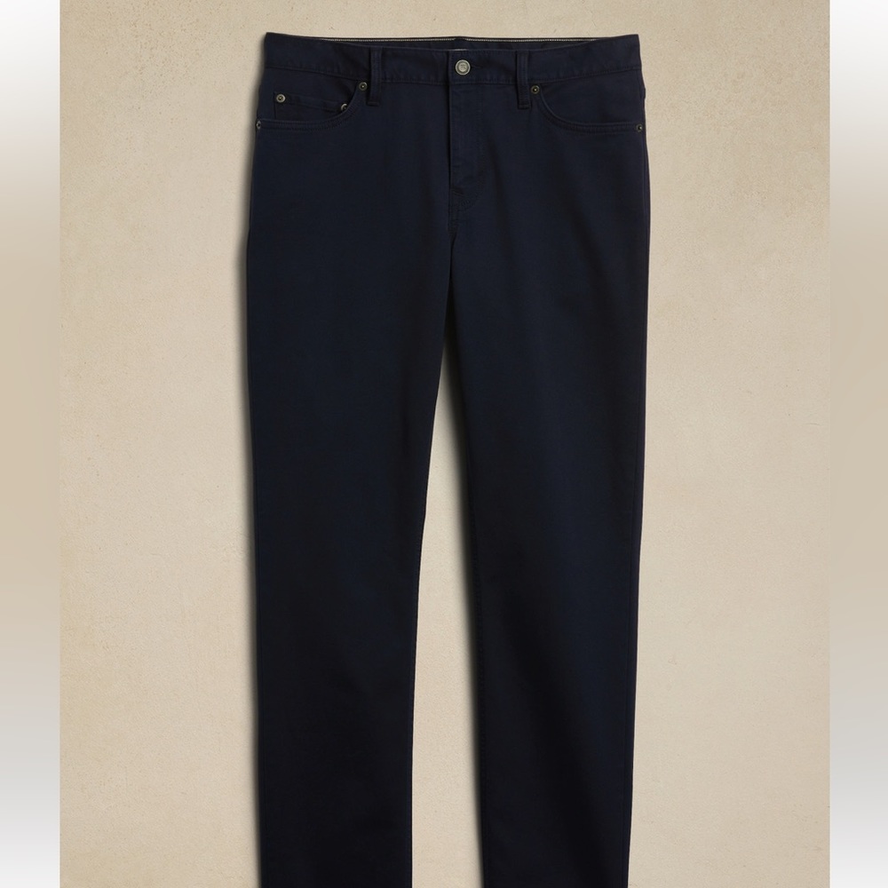 Navy Men’s Banana Republic Traveler Pants 35x30